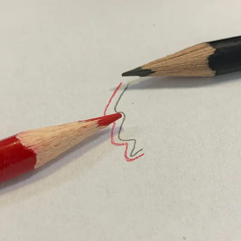 مداد قرمز آرت لاین مدل EP-RED.IL بسته 12 عددی