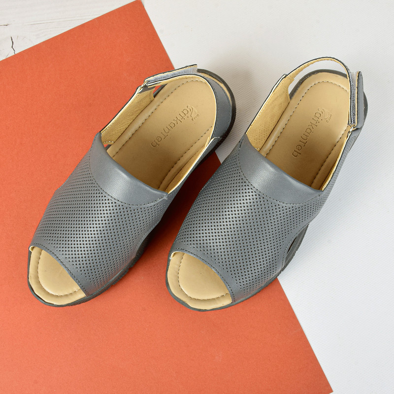 صندل زنانه پاتکان مدل طبی برچسبی GY.4090