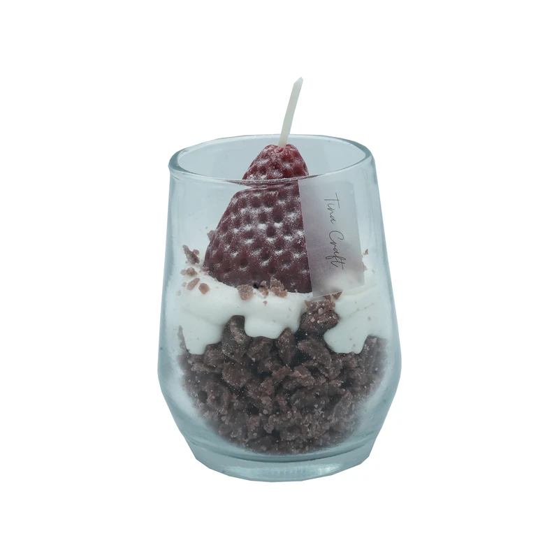 شمع دست‌ساز معطر مدل دسر توت فرنگی دکوری با رایحه وانیل زمان اتمام 5 ساعت