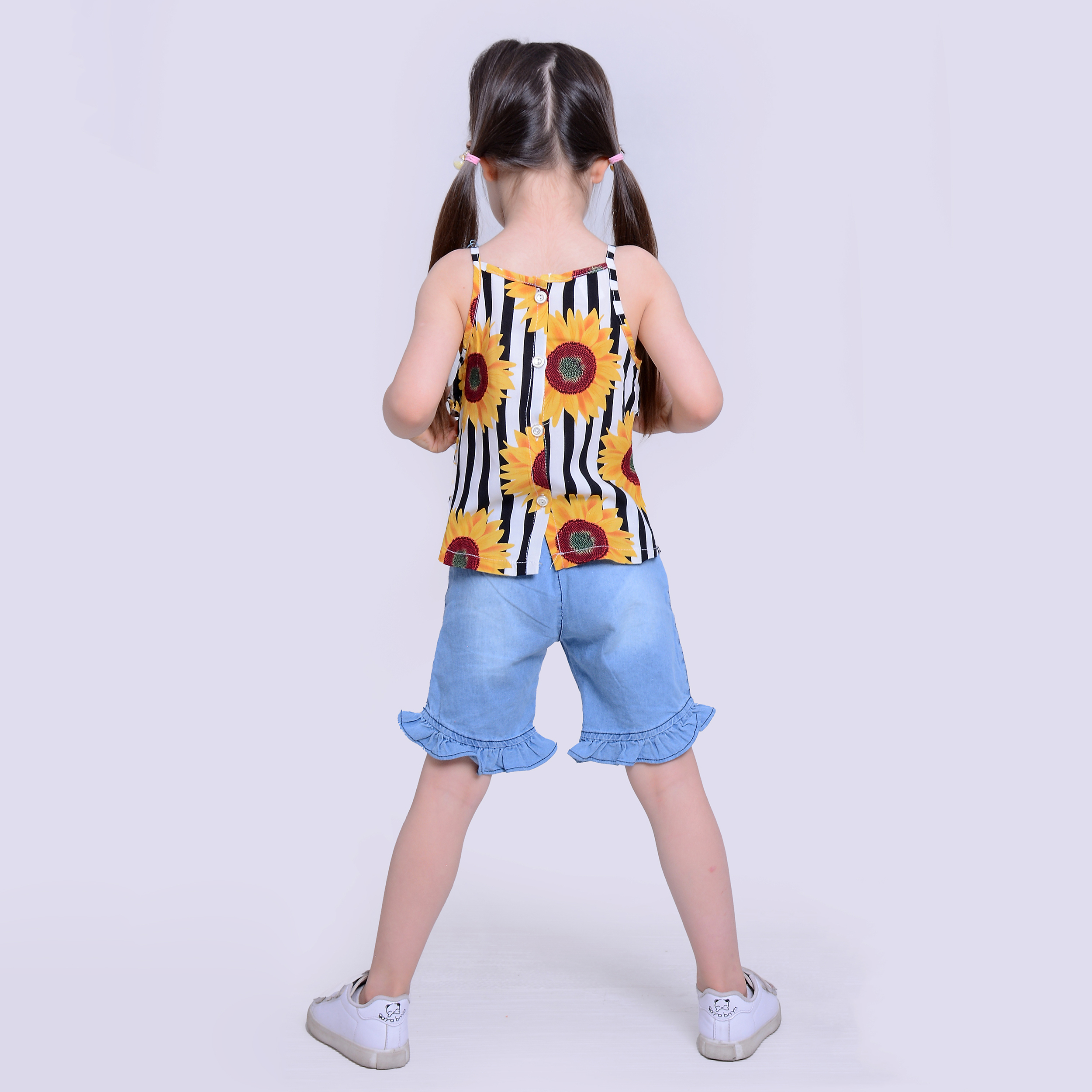 ست تاپ و شلوارک دخترانه مدلا مدل آفتابگردان کد MAS8509