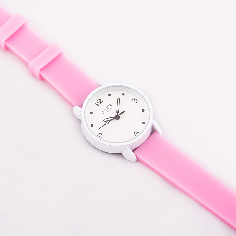 ساعت مچی عقربه ای کد A068