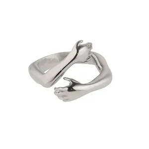 انگشتر زنانه مدل آغوش 