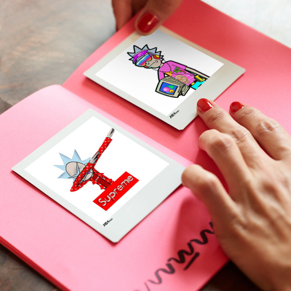 آویز تزیینی عرش مدل فانتزی ریک و مورتی کد Asa277 مجموعه پنچ عددی 