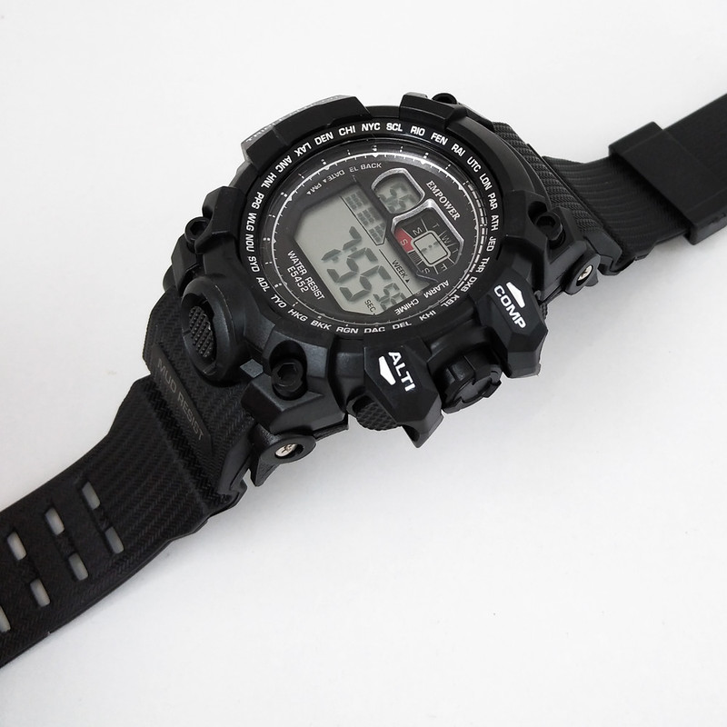 ساعت مچی دیجیتال مردانه مدل اسپرت ضدآب چراغدار کد 100