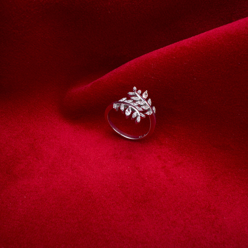 انگشتر نقره زنانه مدل فانتزی کد 56 انگشتر نقره زنانه مدل فانتزی کد 56