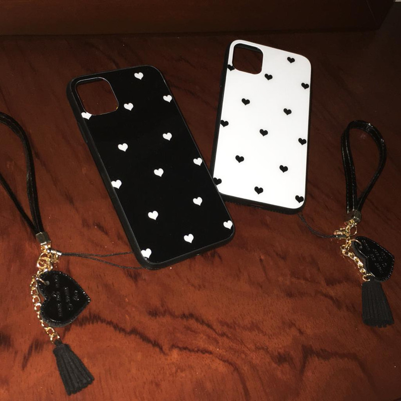  کاور مدل قلبی مناسب برای گوشی موبایل اپل مدل Iphone 11 به همراه بند