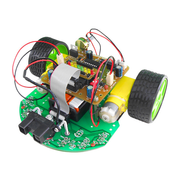 ربات مدل مسیریاب Trackmaster1