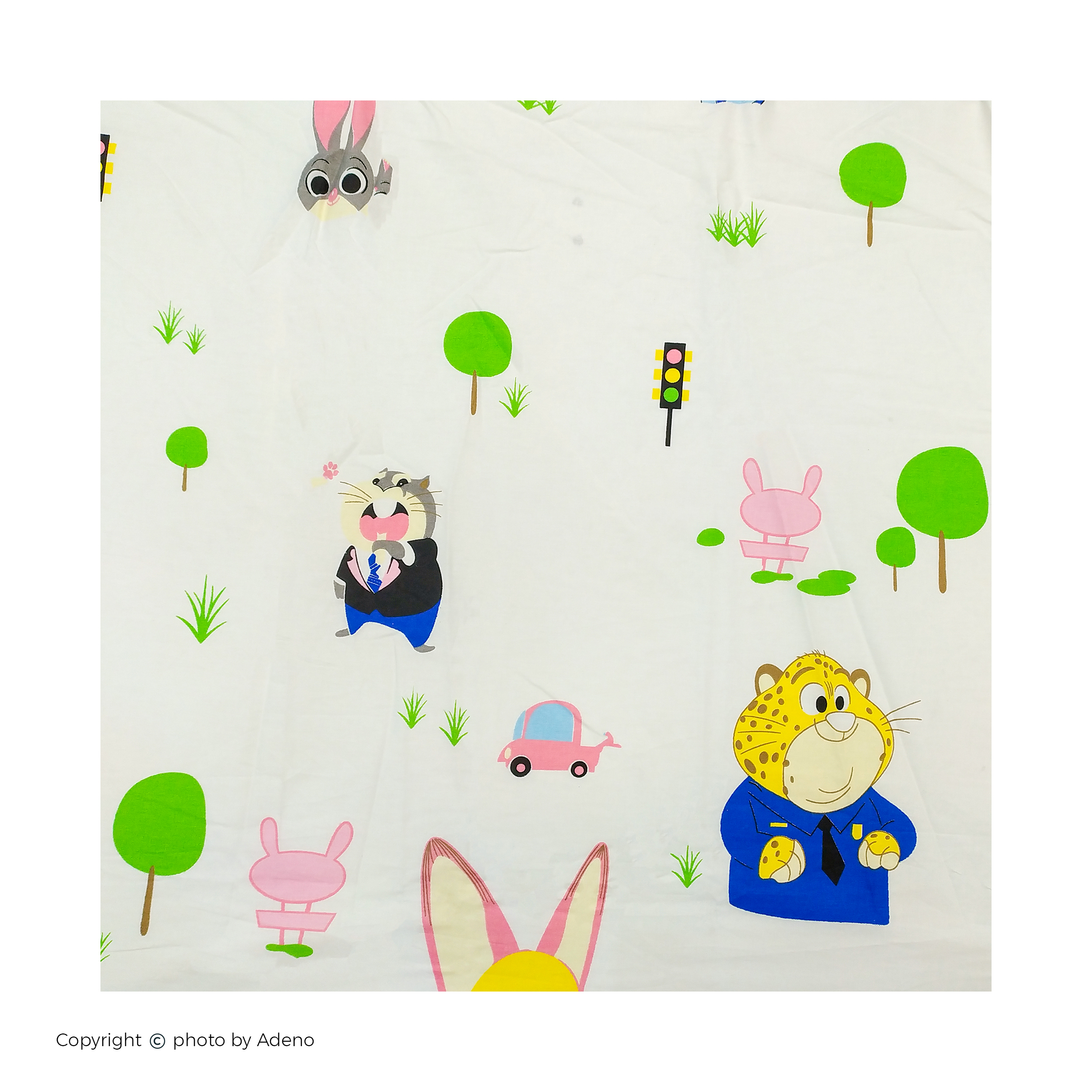 ملحفه آدنو مدل زوتوپیا کد IR83 یک نفره سایز 70x135 سانتی متر