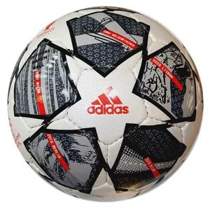 توپ فوتبال مدل چمپیون 2021