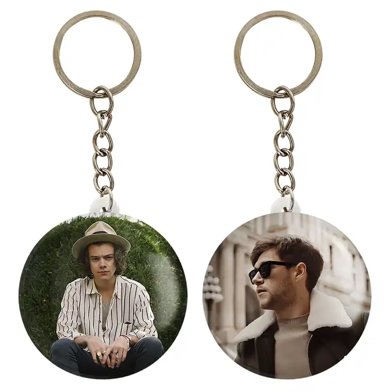 جاکلیدی خندالو مدل هری استایلز گروه موسیقی وان دایرکشن کد 1894218947 مجموعه 2 عددی