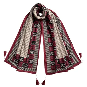 شال زنانه مدل موهر مخمل زنجیره ای حاشیه چهارخانه خط دار منگوله ای