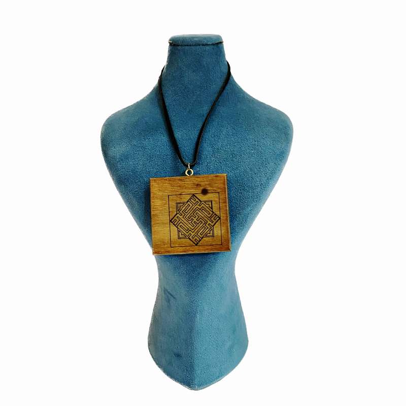 گردنبند دخترانه مدل چوبی 129