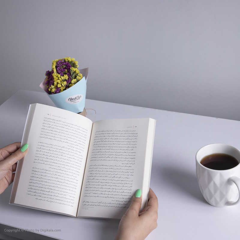 کتاب مرگ تخصص اثر تام نیکولز نشر آموخته