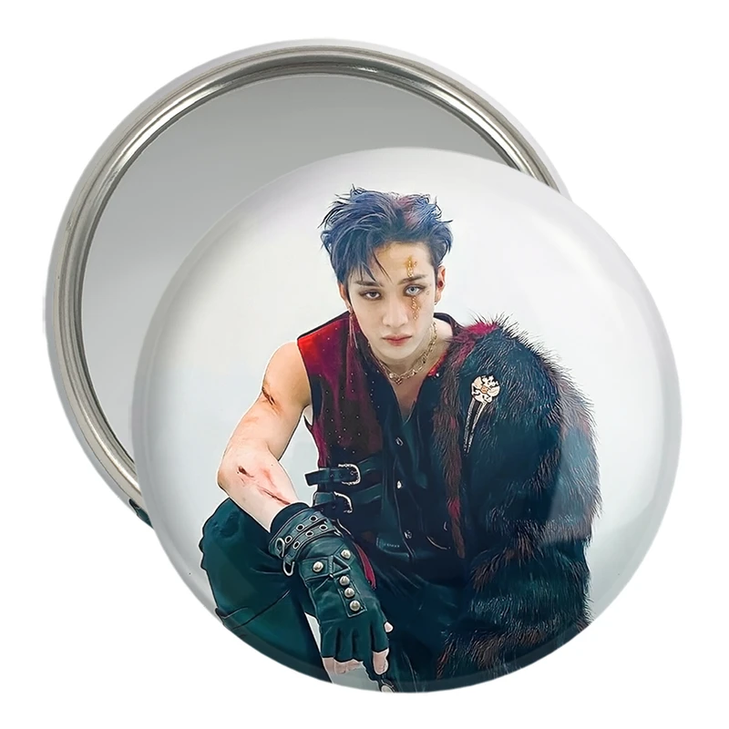 آینه جیبی خندالو مدل بنگ چان گروه استری کیدز Stary Kids  کد 16881