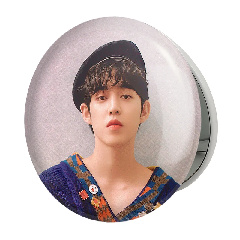 آینه جیبی خندالو طرح اس کوپس گروه سونتین Seventeen مدل تاشو کد 12500 