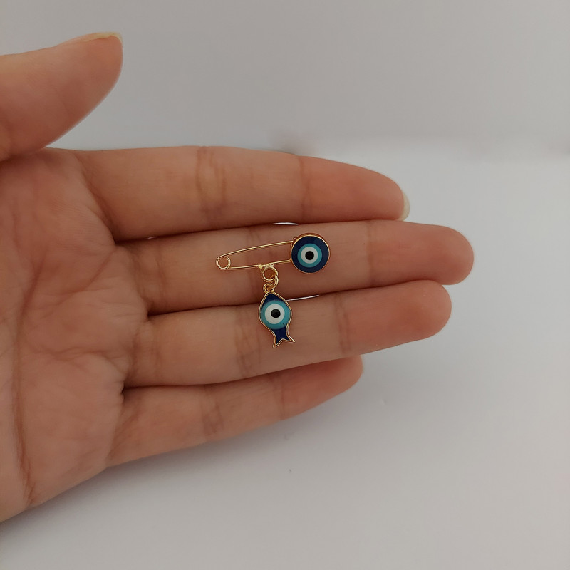 سنجاق سینه دخترانه مدل چشم نظر کد G1097