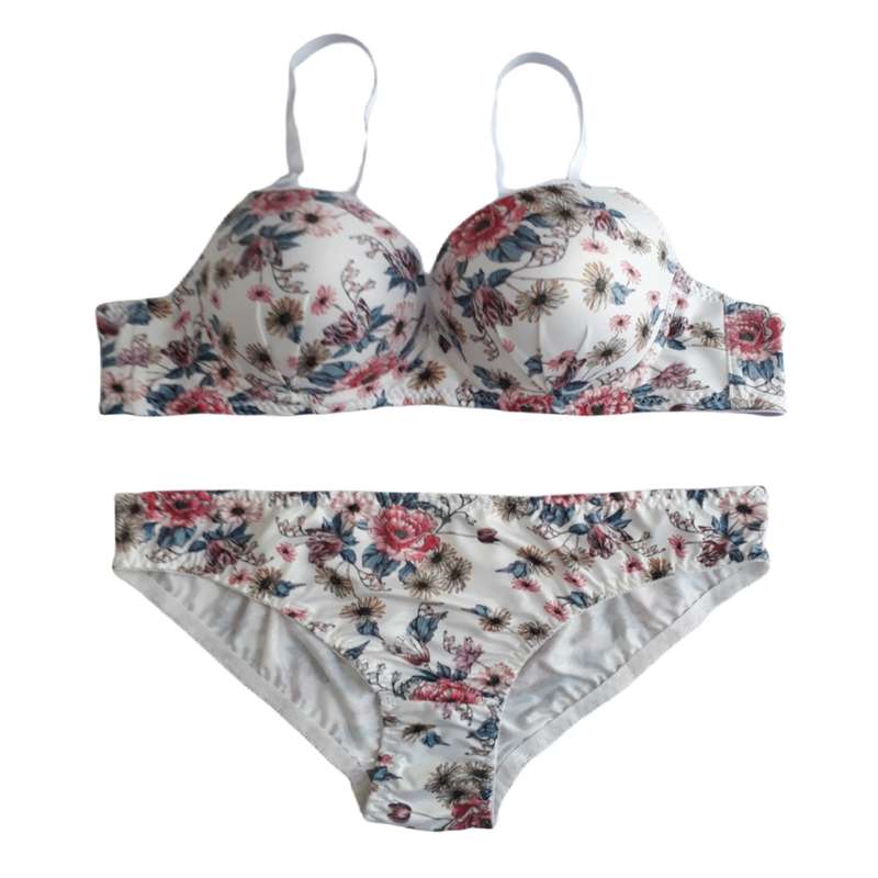 ست شورت و سوتین زنانه مدل اسفنجی لیزری