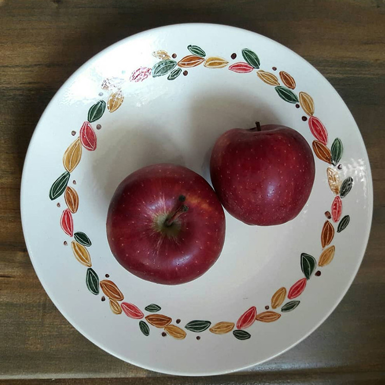 بشقاب سرامیکی آپامه مدل برگ زیتون