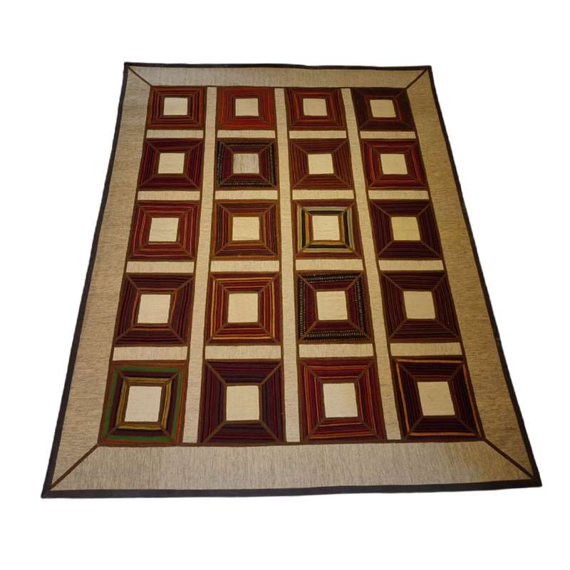 گلیم دستباف چهارونیم متری طرح تیکه دوزی مدل HA18