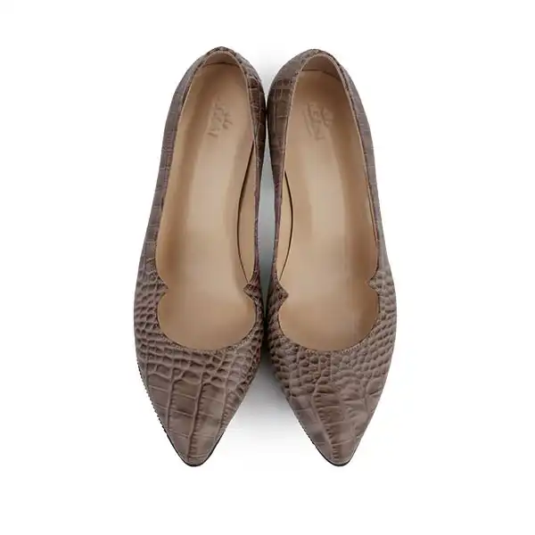 کفش زنانه آگوست مدل چرم VZN 110023