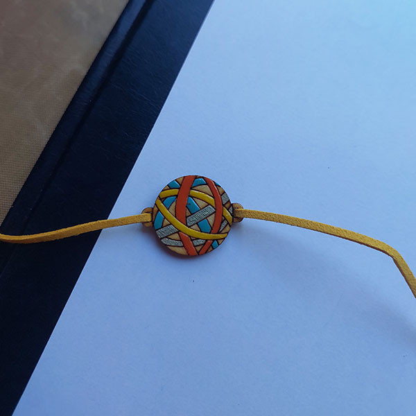 دستبند زنانه مدل بندی چوبی توپ والیبال کد HC430 دستبند زنانه مدل بندی چوبی توپ والیبال کد HC430