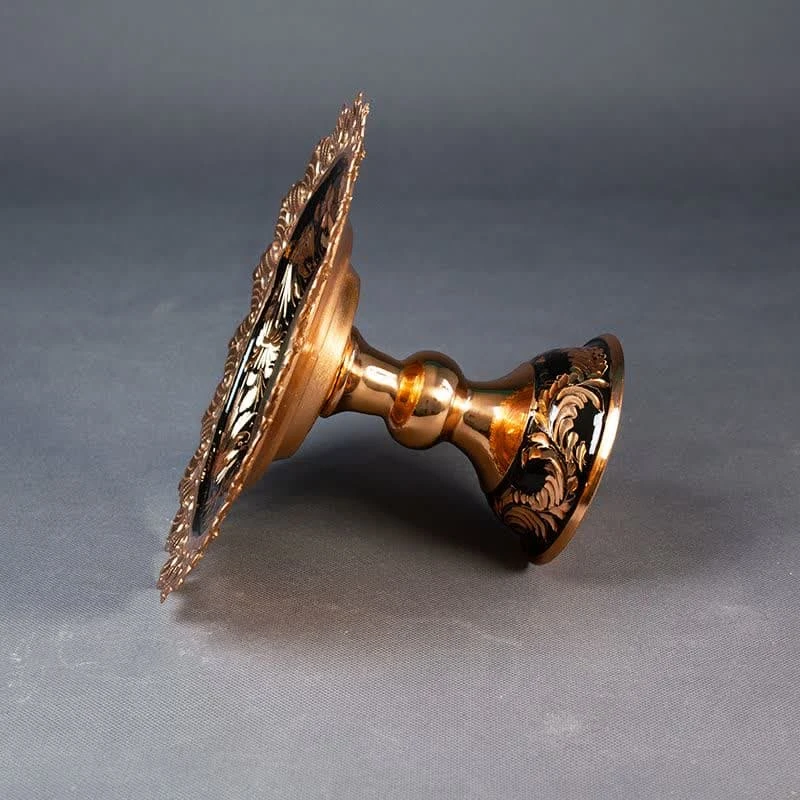 عکس شماره 4 : شیرینی خوری مسی طرح الماس تراش مدل l04