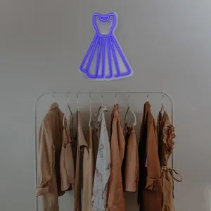 چراغ دیواری نئون دیزاین طرح Women-Clothes_BL
