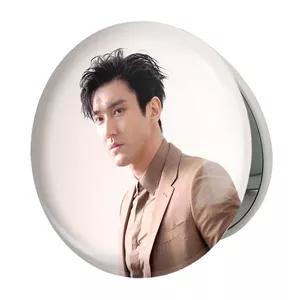 آینه جیبی خندالو طرح شیوون گروه سوپر جونیور Super Junior مدل تاشو کد 21435 