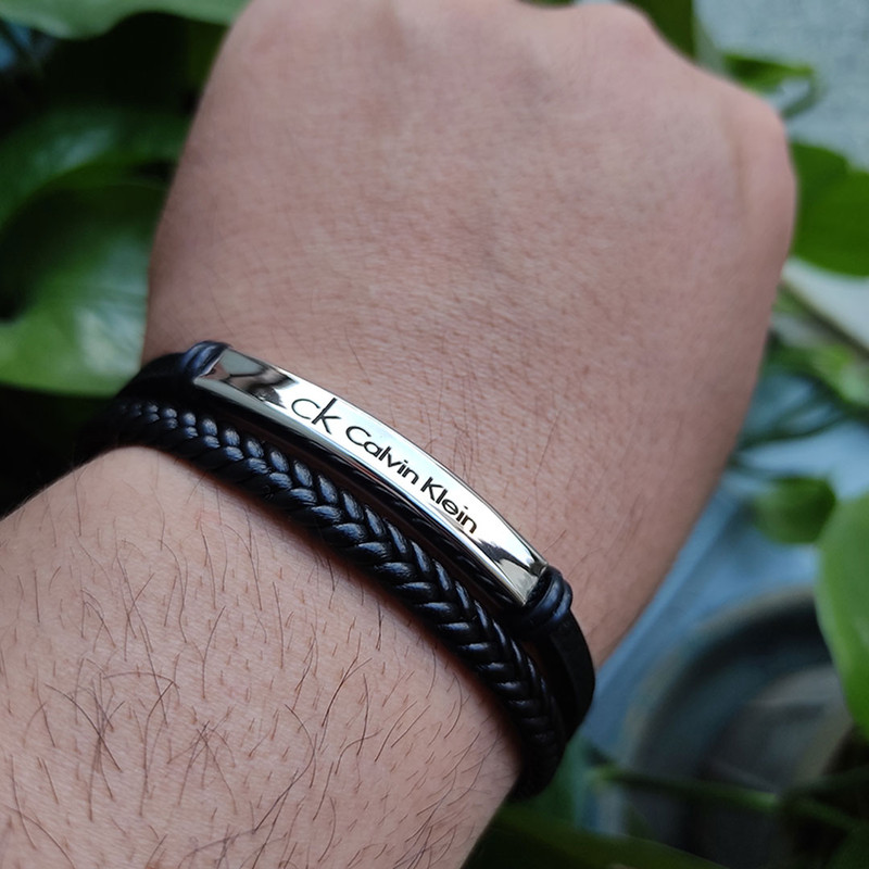 دستبند مردانه کد HS12 دستبند مردانه کد HS12