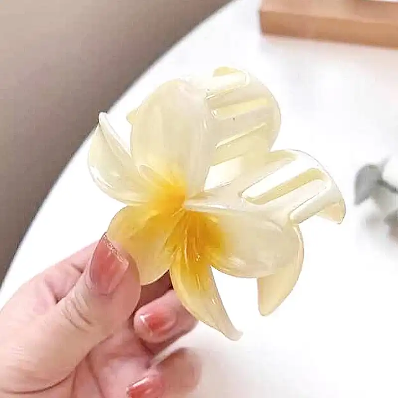 کلیپس مو زنانه مدل گل پلومریا کد brg 410