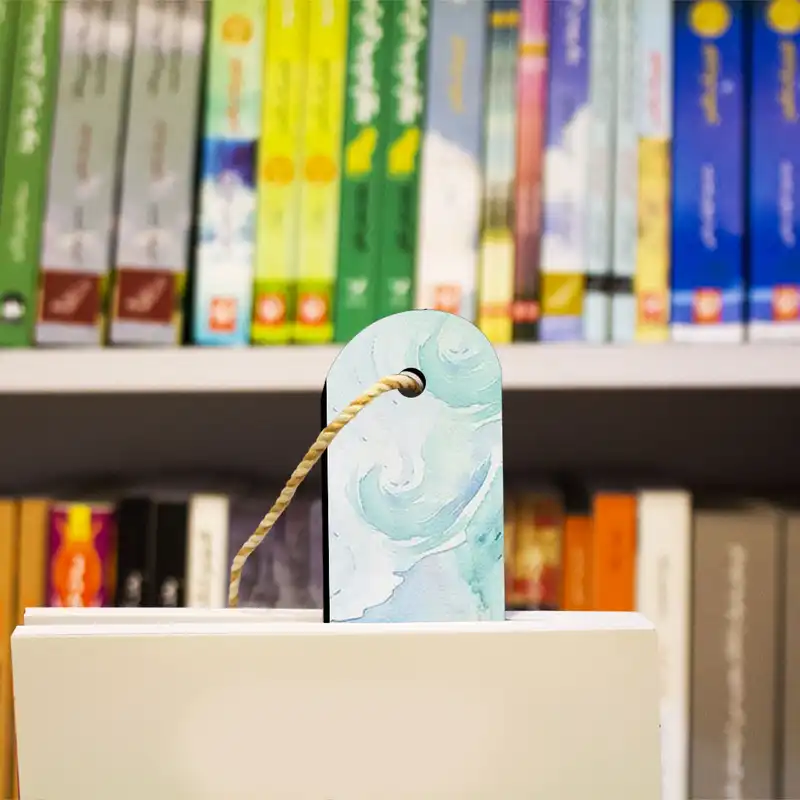 نشانگر کتاب ترمه طراحان ایده مدل دختر کتابخوان کد cfp408