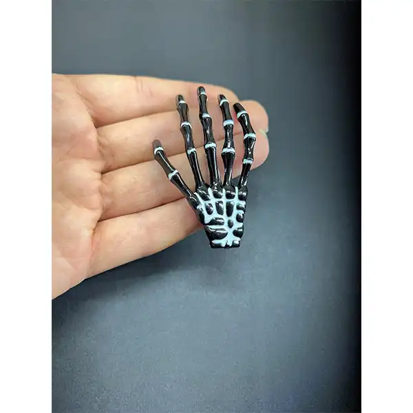 گیره مو دخترانه مدل دست اسکلت خاص کد 59966