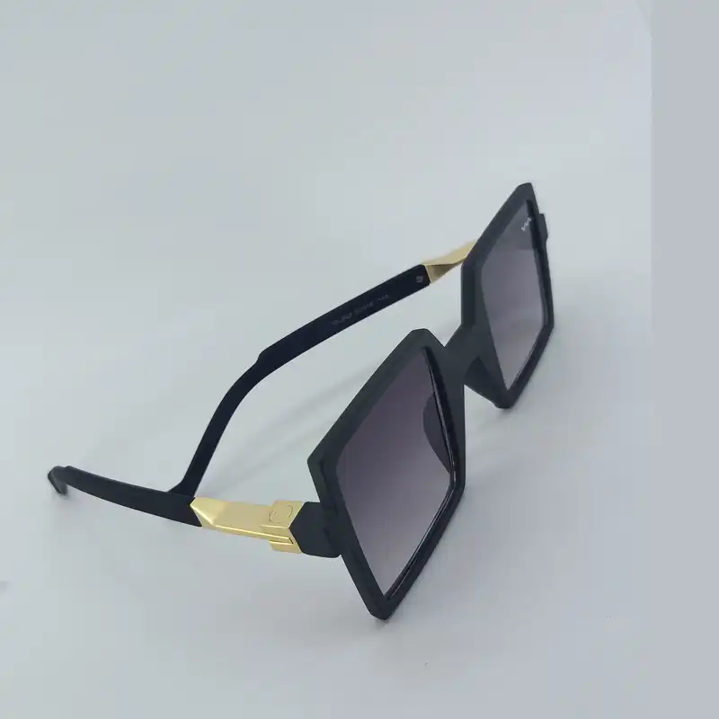 عینک آفتابی مدل V113