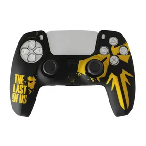 محافظ دسته پلی استیشن 5 طرح The Last Of Us_00