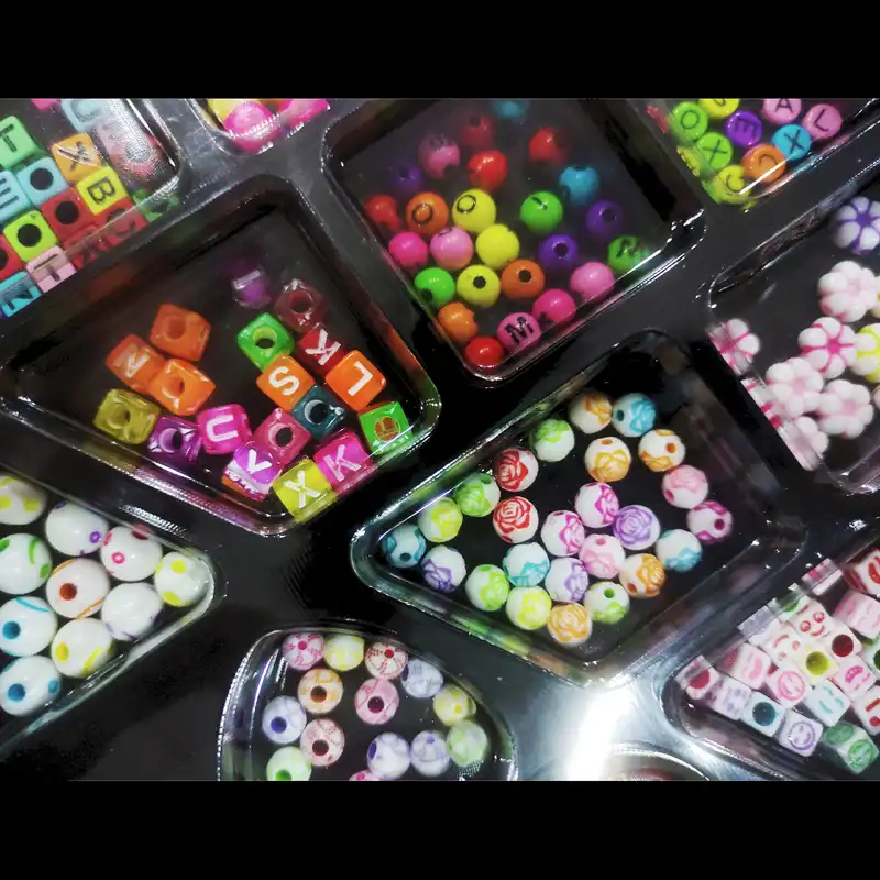 بازی آموزشی مدل ساخت دستبند و گردنبند