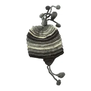 کلاه بافتنی بچگانه مدل شارو رنگ خاکستری