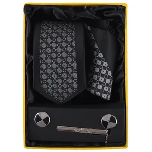 ست کراوات و دستمال جیب و دکمه سردست مردانه فرانکو فروزی مدل F-101824