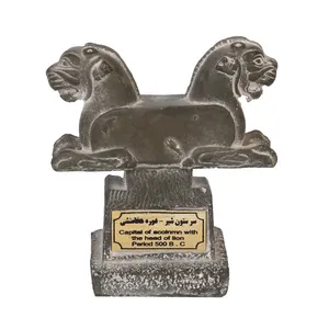 تندیس مدل سر ستون شیر دوره هخامنشی کد 121