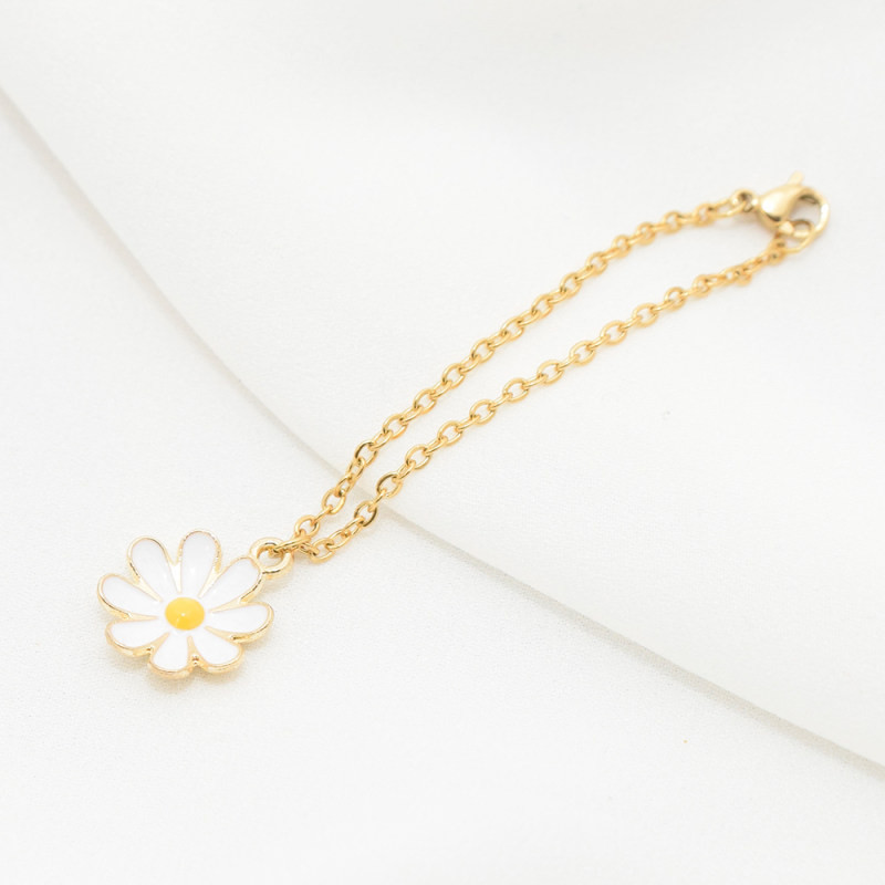 آویز ساعت زنانه دلنار گالری مدل بابونه و کیف مجموعه 2 عددی آویز ساعت زنانه دلنار گالری مدل بابونه و کیف مجموعه 2 عددی