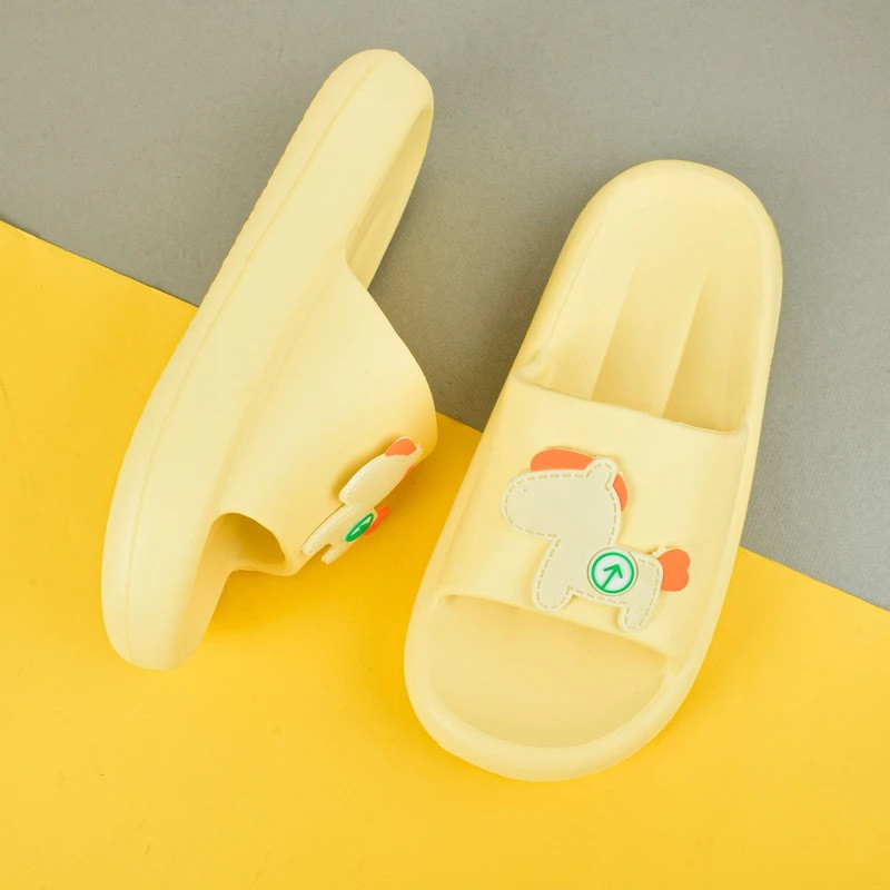 دمپایی زنانه مدل هانیل