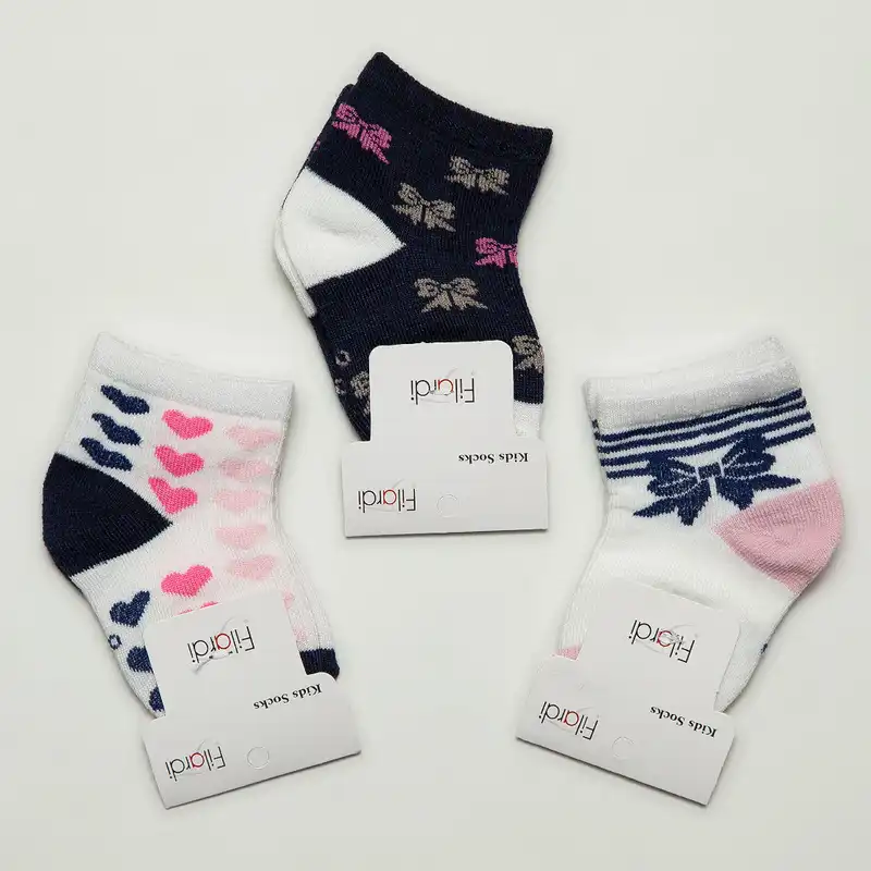 جوراب نوزادی فیلاردی کد 2727 مجموعه 3 عددی