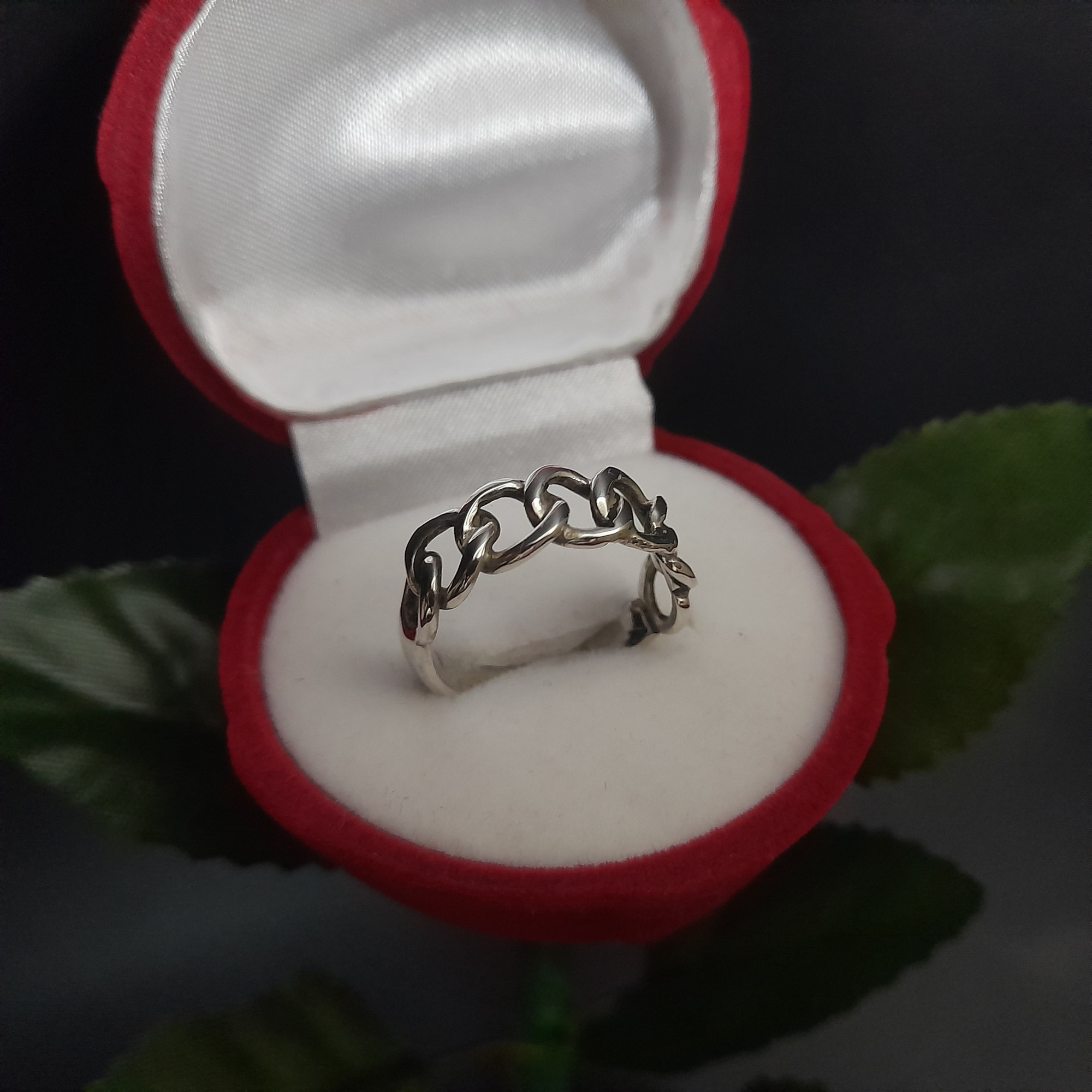 انگشتر نقره زنانه مدل ss08