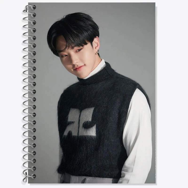 دفتر زبان 50 برگ خندالو مدل دو خط طرح هوشی گروه سونتین Seventeen کد 21529