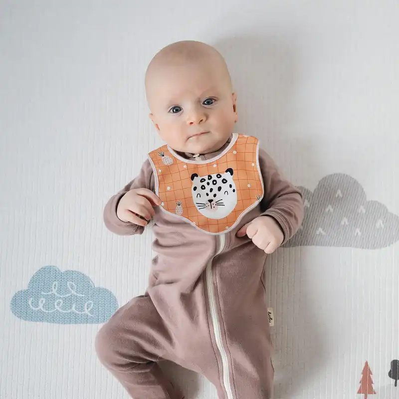 پیشبند نوزادی کاماما مدل پلنگ و بهار مجموعه 6 عددی