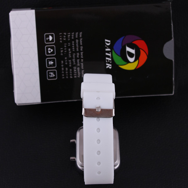 ساعت مچی دیجیتال مدل LE 16986 -S-N ساعت مچی دیجیتال مدل LE 16986 -S-N