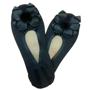 پاپوش زنانه مدل گل دار 01