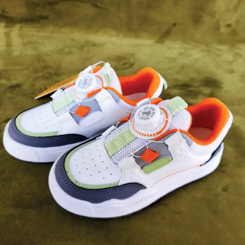 کفش مخصوص پیاده روی مدل BigwaspQ-DotQ-GrQ-13001