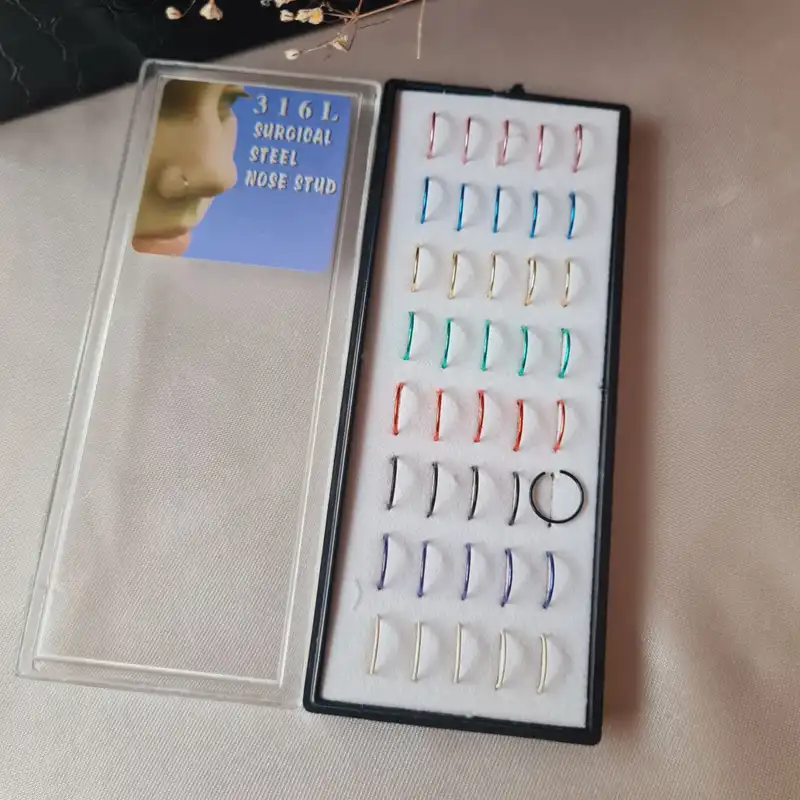 پیرسینگ بینی زنانه مدل حلقه ای ساده کد Rr