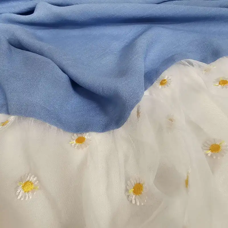 شال زنانه مدل حاشیه بابونه