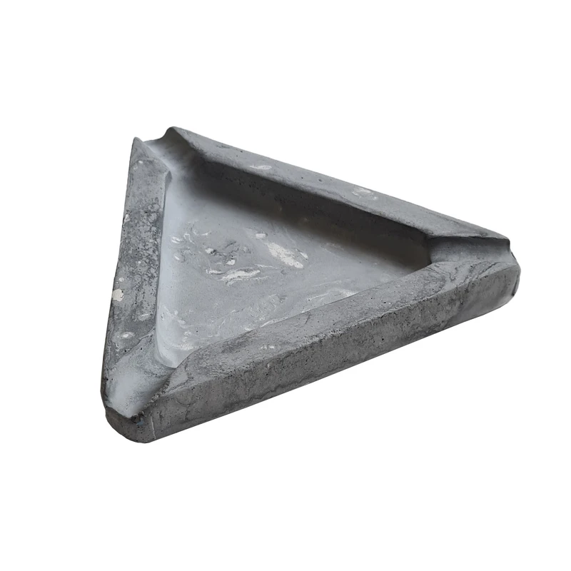 زیرسیگاری مدل  triangle 008